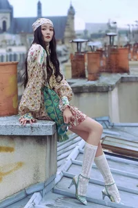Yang Zi and Guan Xiaotong Stun Global Audiences at Paris Fashion Week - image 20