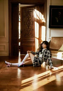 Yang Zi and Guan Xiaotong Stun Global Audiences at Paris Fashion Week - image 36