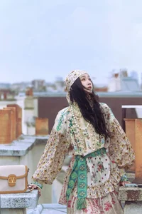 Yang Zi and Guan Xiaotong Stun Global Audiences at Paris Fashion Week - image 29