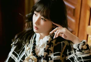 Yang Zi and Guan Xiaotong Stun Global Audiences at Paris Fashion Week - image 40