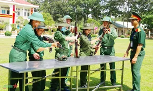 Educational Youth Program Honors the Vietnam Peoples Army - image 5