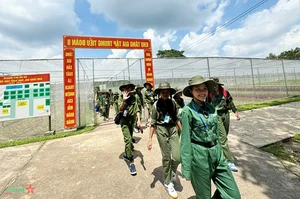 Educational Youth Program Honors the Vietnam Peoples Army - image 3
