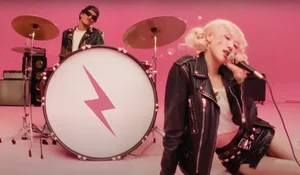 Rosé of BLACKPINK and Bruno Mars Channel Rock Star Energy in New Collaboration - image 1