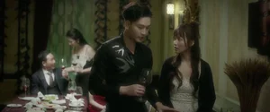 Is the VTV Tea Room Drama Rich Kid Just Like Khai in Gia Dinh Minh Vui Bat Thinh Linh? - image 5