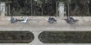 Unusual Military Structures Discovered Near the Russia-Ukraine Border - image 9