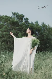 YiTuYu Art Language Vol.9995: Explore the 22-Page Visual Journey of Jiu Mi - image 0