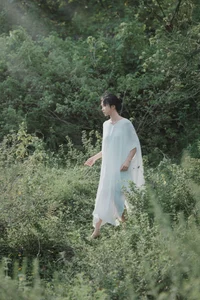 YiTuYu Art Language Vol.9995: Explore the 22-Page Visual Journey of Jiu Mi - image 4