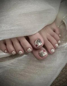 200+ Elegant and Simple Toe Nail Designs for a Chic Look - image 10