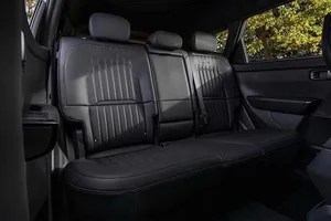 Kia Seltos 2027 Hybrid: Enhanced Fuel Efficiency and Modern Design Set for Late Release - image 5
