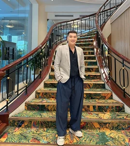Artist Quang Minh: Embracing Fatherhood and Family Life at Age 65 - image 11