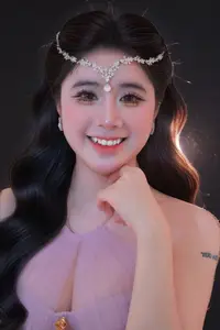 Dreamy Princess: Ethereal Beauty, Elegant Gown & Exquisite Jewelry - image 5