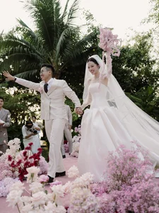 TikTok Viral 27 Year Old Bride Captivates Fans with Stunning Style - image 1