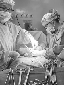 Mother Discovers Massive Four Kilogram Uterine Fibroid After Rapid Belly Growth - image 0