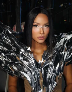 Vietnamese Fashion Icon H'Hen Nie Makes a Stunning Runway Comeback - image 4