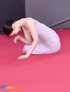 Hospital Playlist Actress Stuns with Incredible Visuals Despite Red Carpet Fall Incident - image 0