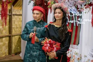 Miss Universe Vietnam H'Hen Nie Sparks Pregnancy and Wedding Rumors - image 0