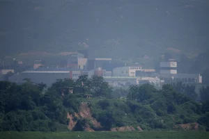 A Rare Perspective: Observing North Korean Life from the Borderlands - image 9