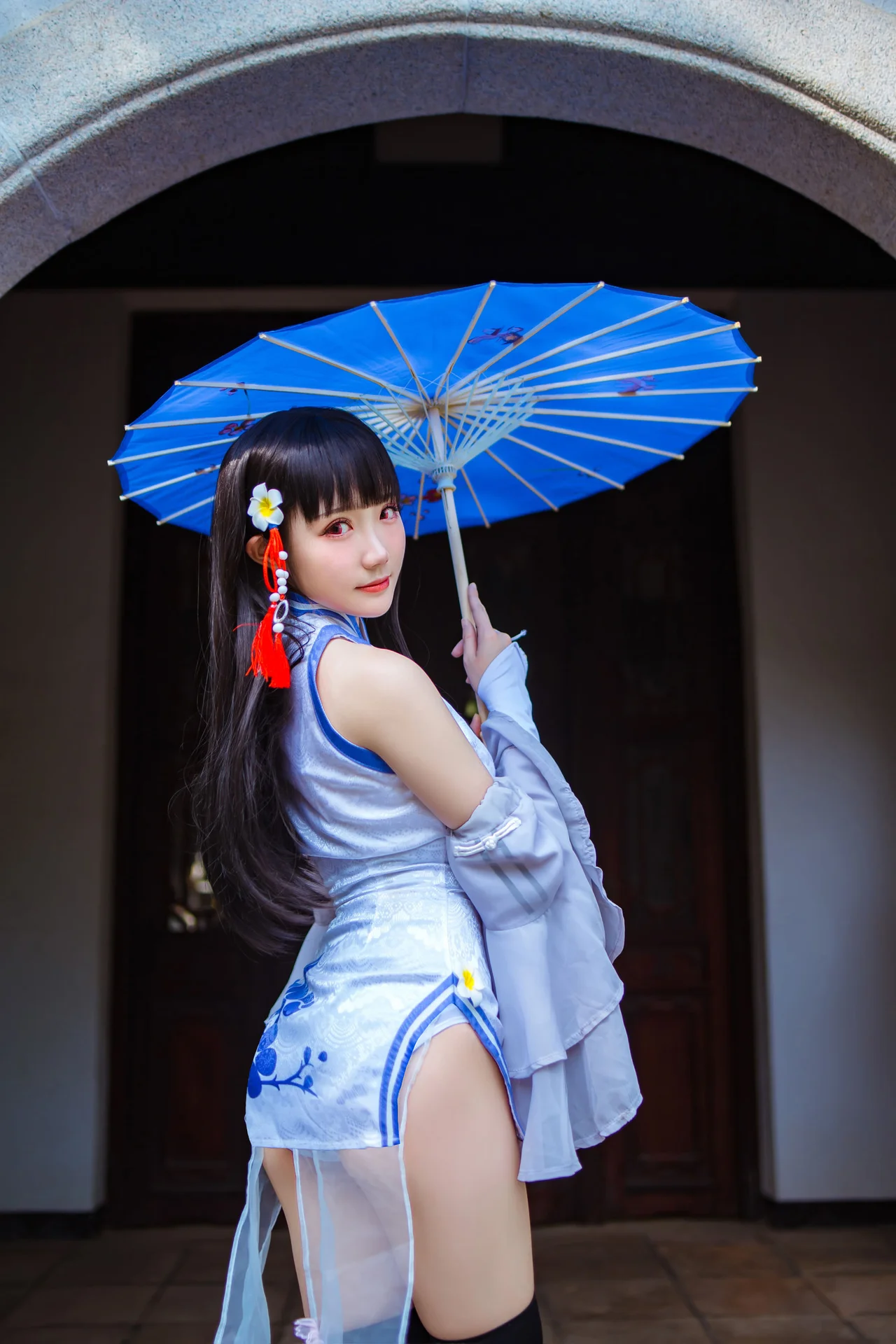 Gua Xi Brings Azur Lane's Yat Sen to Life in Exquisite Gallery