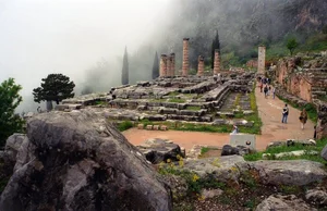 Delphi: Decoding the Ancient Greek Center of the World - image 3