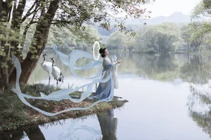 YiTuYu Art Language Vol.9450 Xue Ying: 38 Stunning Fine Art Portraits - image 35