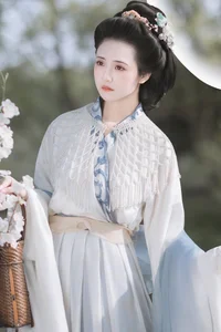 YiTuYu Art Language Vol.9450 Xue Ying: 38 Stunning Fine Art Portraits - image 25