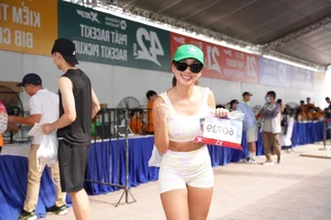 Beautiful Female Runners Shining at VnExpress Marathon Nha Trang - image 7