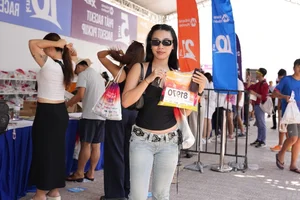 Beautiful Female Runners Shining at VnExpress Marathon Nha Trang - image 10