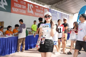 Beautiful Female Runners Shining at VnExpress Marathon Nha Trang - image 1