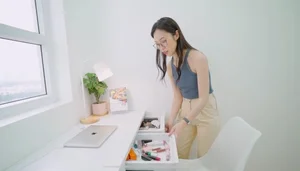 Inside the Mesmerizing All-White Apartment of Vietnam’s Famous 'Road to Mount Olympia' Host - image 6