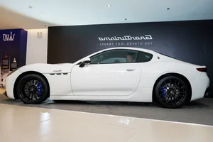 Maserati GranTurismo Debuts in Vietnam: Luxury Sports Car Priced from 9.86 Billion VND - image 10