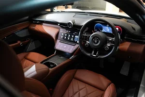 Maserati GranTurismo Debuts in Vietnam: Luxury Sports Car Priced from 9.86 Billion VND - image 8