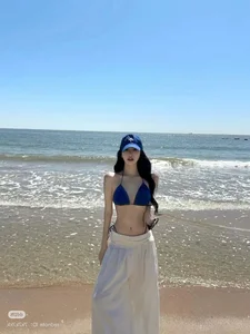 Beach Fashion Trends: Elegant and Outstanding Summer Looks - image 1