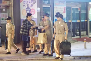 MC Mu Tat and Hong Phuc Bring the Essence of Vietnam to South Korea - image 7