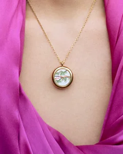 Year of the Snake 2025: Bold Snake-Themed Fashion and Accessory Trends - image 10