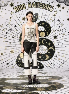 Year of the Snake 2025: Bold Snake-Themed Fashion and Accessory Trends - image 8