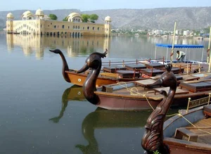 Jal Mahal: The Mysterious Half-Submerged Water Palace of Jaipur, India - image 3