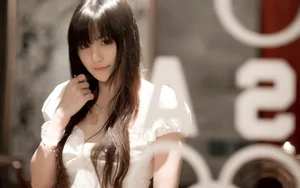 Stunning Full HD Wallpapers: Download 15 Beautiful Girl Desktop Backgrounds - image 4