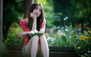 Stunning Full HD Wallpapers: Download 15 Beautiful Girl Desktop Backgrounds - image 6
