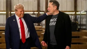 US Billionaires Divided: Examining Financial Support for Donald Trump and Kamala Harris - image 0