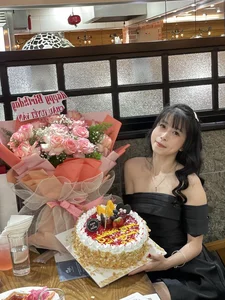 Taekwondo Star Chau Tuyet Van Shows Off Stunning Bikini Body - image 7