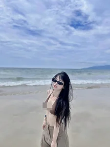 Taekwondo Star Chau Tuyet Van Shows Off Stunning Bikini Body - image 4