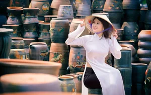 Gentle and Elegant Women Portraits - Soft Aesthetic Wallpaper Gallery - image 7