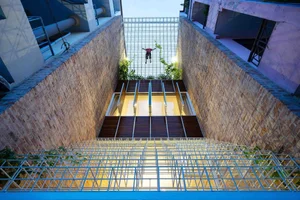 The Thread House: A Captivating Fusion of Art and Architecture - image 1