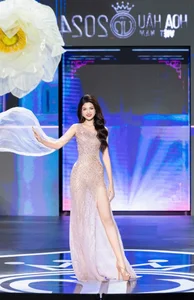 From Campus Queen to Miss Vietnam Finalist: The Inspiring Journey of Thuong Mai University’s Finest - image 12