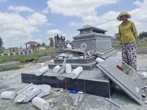 Investigation Launched After Vandalism of Vietnamese Heroic Mother’s Tomb Sparks Public Outrage - image 4