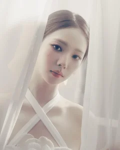 Karina of aespa Captivates Fans with Surreal CG-Like Visuals in New Gallery - image 3