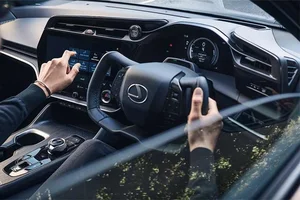 Modern Car Safety Features: Are Advanced Technologies Enhancing Security or Creating Driver Distractions? - image 6