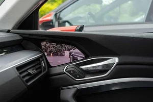 Modern Car Safety Features: Are Advanced Technologies Enhancing Security or Creating Driver Distractions? - image 9