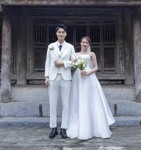 Ha Anh Announces Second Pregnancy and Diva Hong Nhung Style - image 4