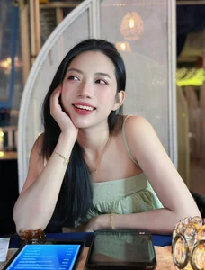Saigon Muse Captivates Fans with Stunning Beachside Photoshoot - image 7